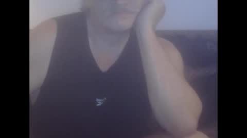 ajames6961 online show from May 15, 7:26 am