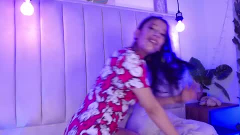 aji_golds online show from April 23, 7:05 pm