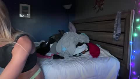 AJ online show from April 24, 2:36 am