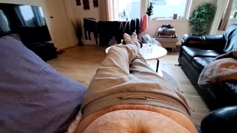 ak_2 online show from April 18, 7:45 am