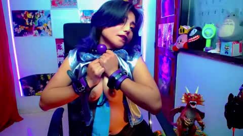 Akai Kraz  online show from December 11, 9:30 am