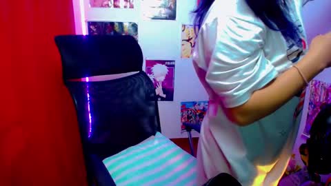 Akai Kraz  online show from February 4, 1:06 pm