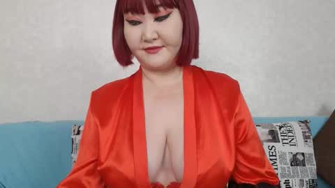 Snapshot of akanire chatting on November 9, 8:45 am Shelly online show from November 9, 8:45 am