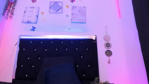 akarirosetti online show from October 18, 5:10 am