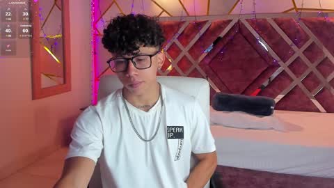 akazaboy online show from January 7, 4:08 am