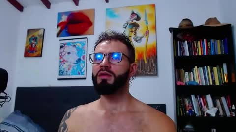 akiles online show from November 19, 11:05 pm