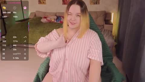 Aki online show from November 8, 11:10 am