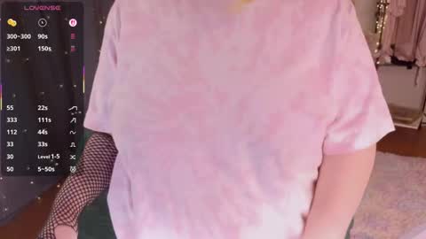 Aki online show from April 2, 9:12 pm