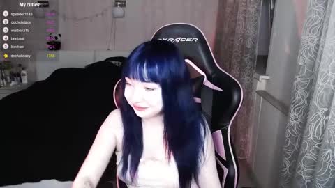 Snapshot of akirahartyx chatting on April 3, 4:38 pm akirahartyx online show from April 3, 4:38 pm