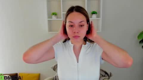 Al1ice online show from October 13, 9:31 am