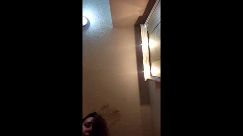 alabasterbunny online show from April 16, 4:46 am