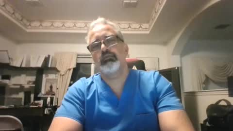 aladdin31673 online show from December 16, 12:04 am