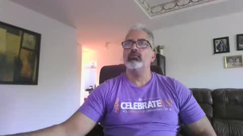 aladdin31673 online show from May 28, 11:24 pm