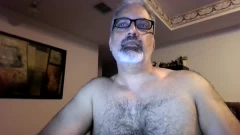 aladdin31673 online show from June 11, 2:53 am