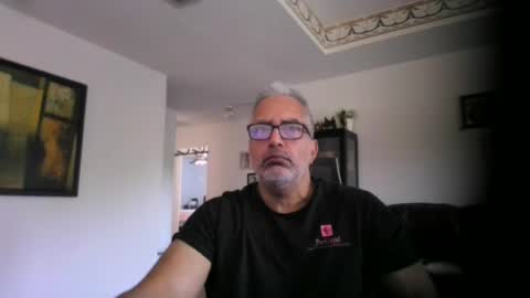 aladdin31673 online show from August 1, 2:05 pm