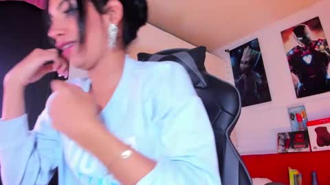 Snapshot of alahia__rodriguez chatting on March 6, 12:54 am Alahia Rodriguez online show from March 6, 12:54 am