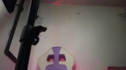 alahia online show from November 29, 4:48 am