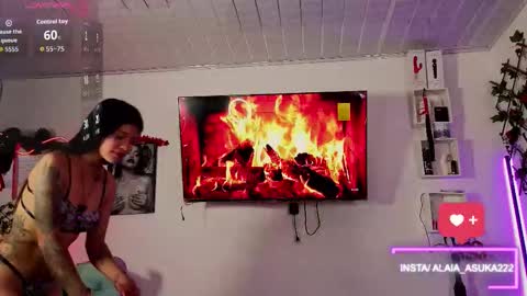 Alaia online show from October 3, 1:02 am