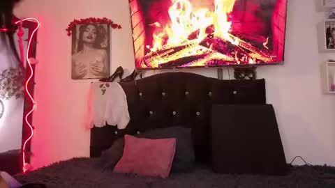 Alaia online show from October 23, 2:11 am