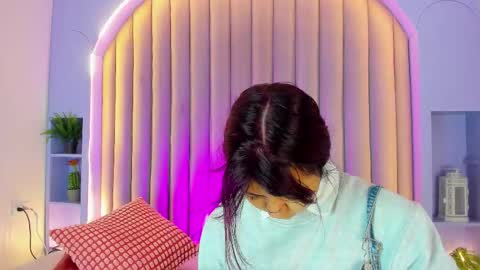  Alaia  online show from November 6, 11:44 am