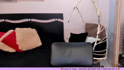     online show from March 1, 10:31 pm