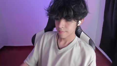 Snapshot of alan18n chatting on January 7, 11:56 pm alan18n online show from January 7, 11:56 pm