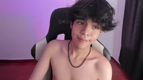 Snapshot of alan18n chatting on January 18, 5:10 am alan18n online show from January 18, 5:10 am