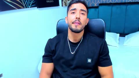 Snapshot of alan_greek_1 chatting on June 8, 10:54 pm Alan greek online show from June 8, 10:54 pm