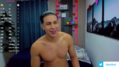 Snapshot of alan_nd_kevin chatting on February 18, 11:33 am Alan Kevin can we reach 100 thumbs up please guys online show from February 18, 11:33 am