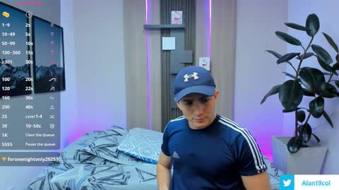 Snapshot of alan_nd_kevin chatting on September 10, 7:25 pm Alan Kevin can we reach 100 thumbs up please guys online show from September 10, 7:25 pm