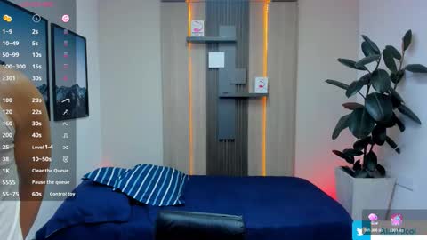 Alan  Kevin can we reach 100 thumbs up please guys  online show from January 9, 7:15 pm