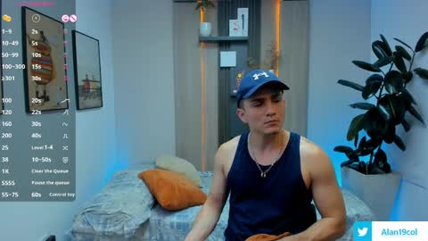 Snapshot of alan_nd_kevin chatting on May 30, 7:11 pm Alan Kevin can we reach 100 thumbs up please guys online show from May 30, 7:11 pm