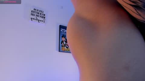 Alan online show from February 8, 8:21 pm