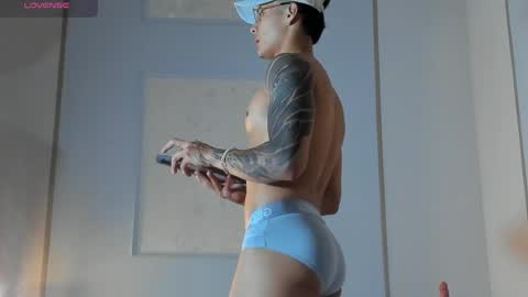alan_salazar online show from May 30, 5:54 pm