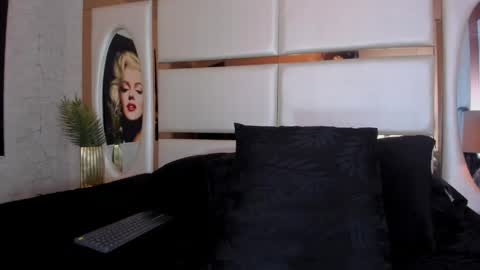 ---Alan--- online show from April 23, 4:57 am