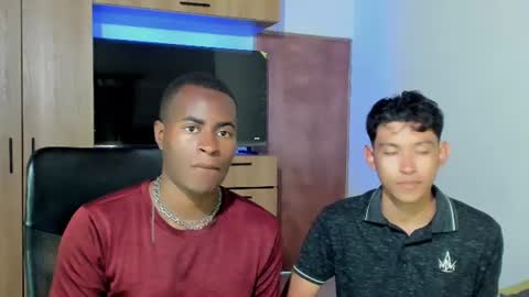 Alan and Criss - WE JUST FRIENDS WITH BENEFITS BOTH VERS online show from June 22, 12:24 am