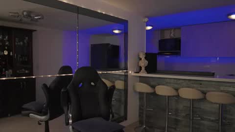 Alan Vidal online show from March 6, 4:31 am