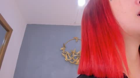 Snapshot of alana_2916 chatting on December 5, 12:22 pm alana_2916 online show from December 5, 12:22 pm