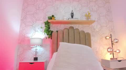 Snapshot of alana_2916 chatting on December 26, 4:04 pm alana_2916 online show from December 26, 4:04 pm
