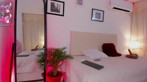 Snapshot of alana_ada chatting on October 16, 2:23 am alana_ada online show from October 16, 2:23 am