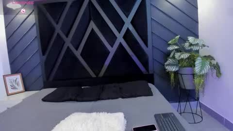 Snapshot of alana_cox_ chatting on October 22, 11:37 pm ALANA COX online show from October 22, 11:37 pm
