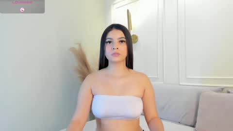 Snapshot of alana_cutte chatting on May 22, 5:25 am alana_cutte online show from May 22, 5:25 am