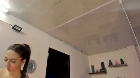 Maeve  online show from December 21, 10:28 am