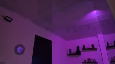 Maeve  online show from December 23, 5:11 pm