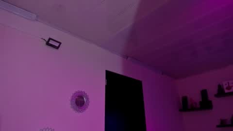 Maeve  online show from January 16, 5:12 pm