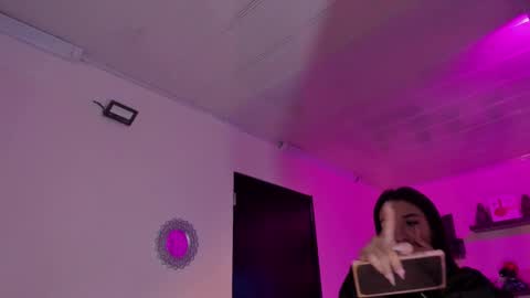 Maeve  online show from January 18, 11:32 am