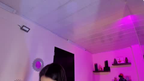 Maeve  online show from February 4, 11:05 am