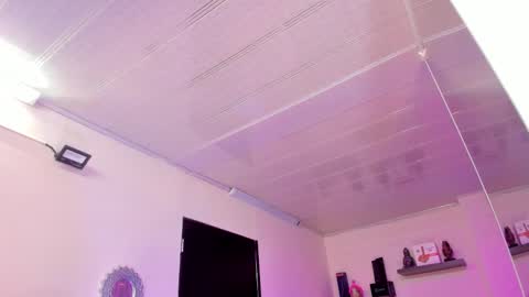 Maeve  online show from February 24, 10:15 am