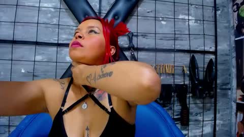 ALANA ROTH online show from April 18, 7:40 pm