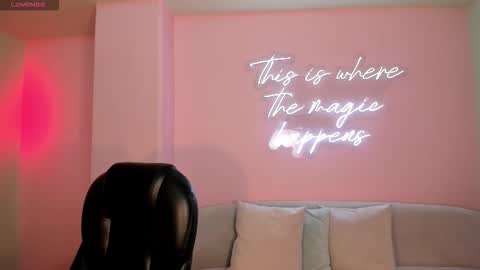 Alana online show from September 20, 11:44 am